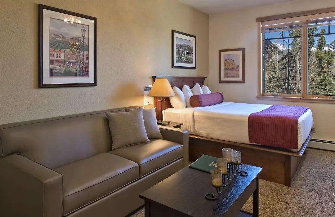Grand Timber Lodge-1